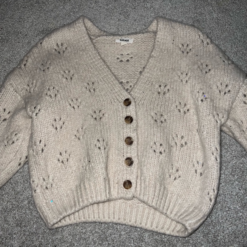 Garage knit cropped sweater. Size: M